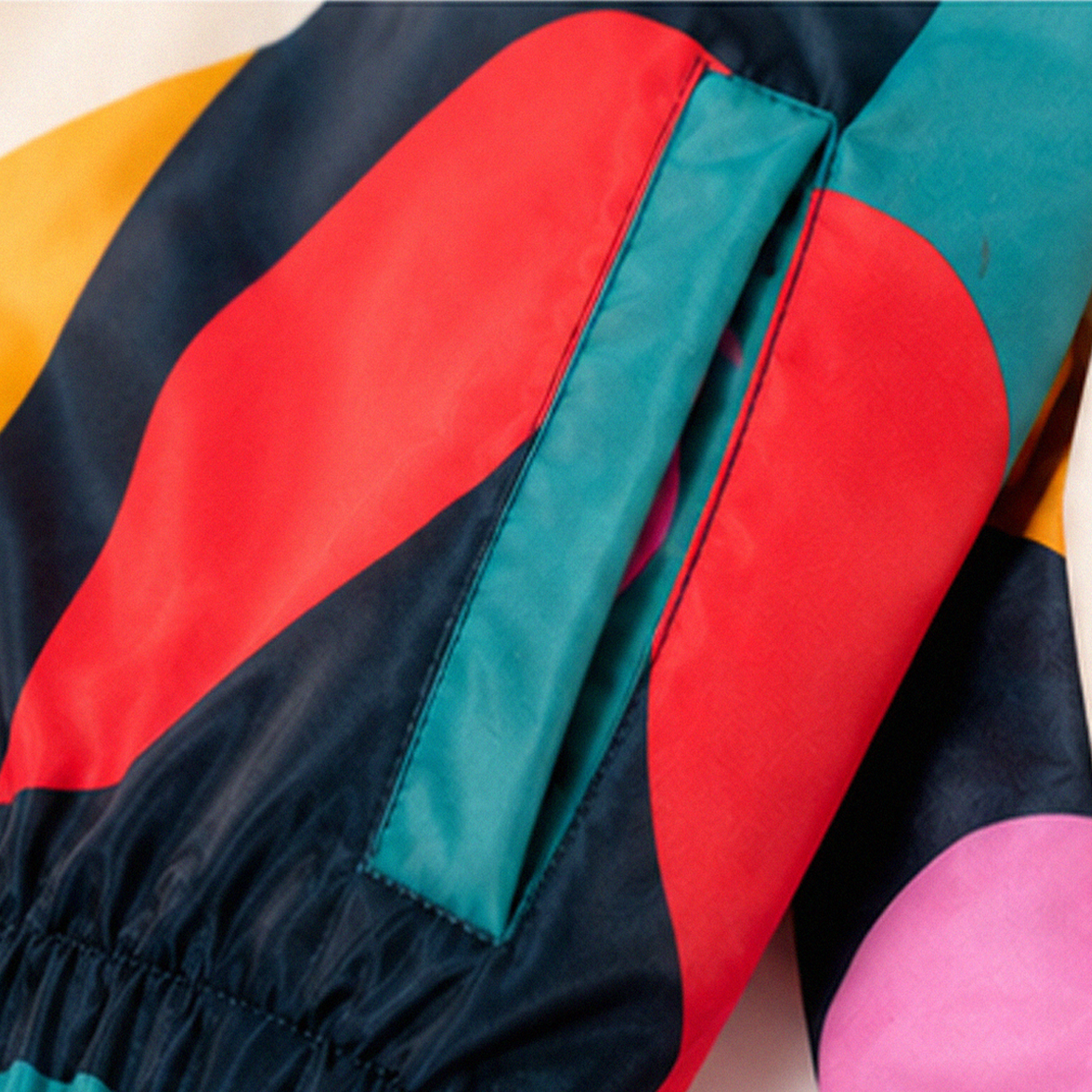 Abstract Wave Cropped Parka - Image 6
